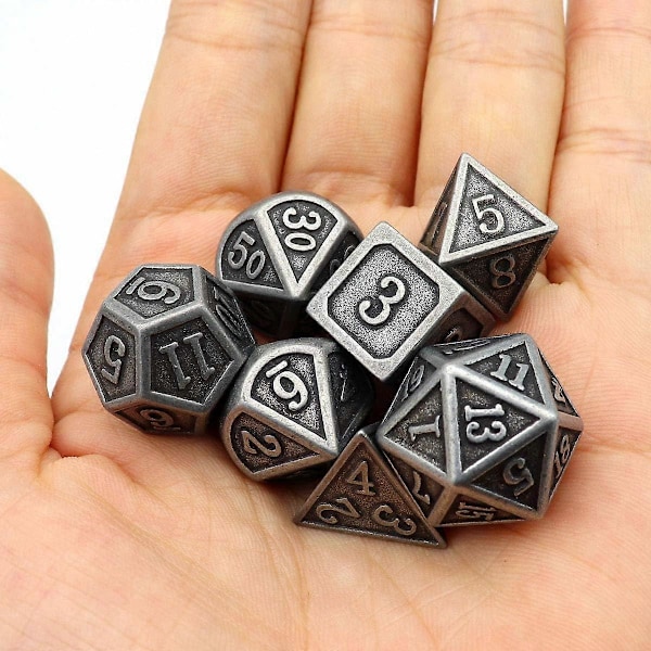 Veritahrainen metallinen DND-nopan sarja, veritahraiset D&D polyhedraaliset RPG-nopat (antiikki rauta)
