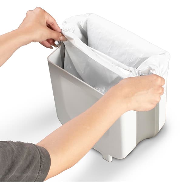 White Foldable Waste Bin | Compact Travel Trash Can with Space-Saving Expandable Design | Indoor and Outdoor Waste Basket, 7.5 Liters