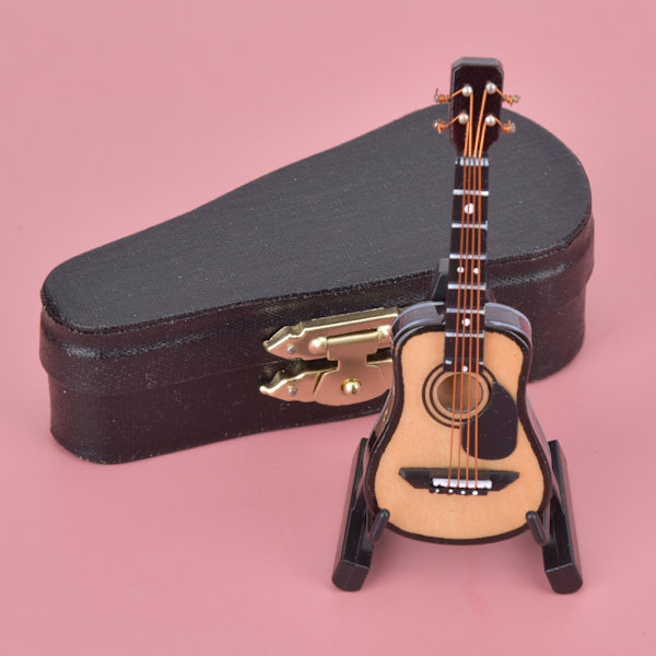 Miniatyr akustisk gitarmodell Mini tregitardekorasjon Musikkinstrumentmodell8cm