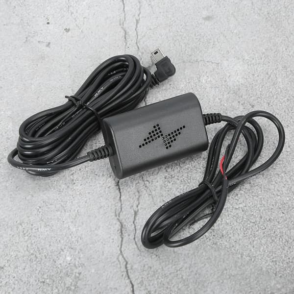 Dash Cam Hardwire Kit 12V/24V til 5V 2.5A Venstre Vinkel Mini USB Step-Down Linje for Parkeringsmonitorering