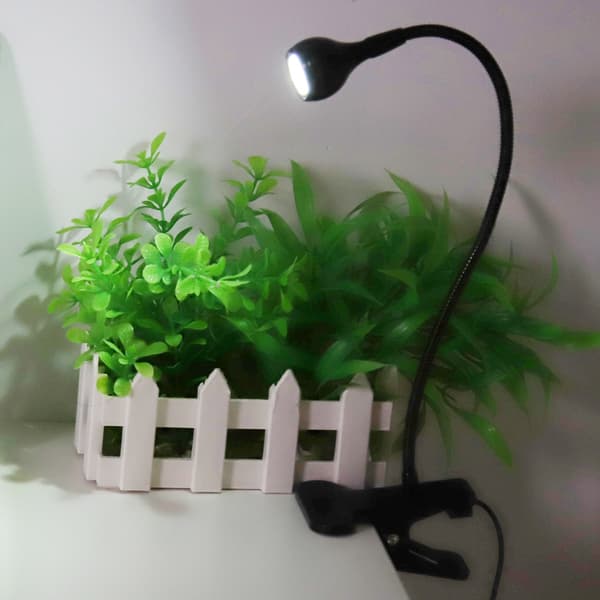 USB LED Bordlampe Mini Skrivebordslampe med Klips til Hjemmearbejde Læsning Sort Hvid