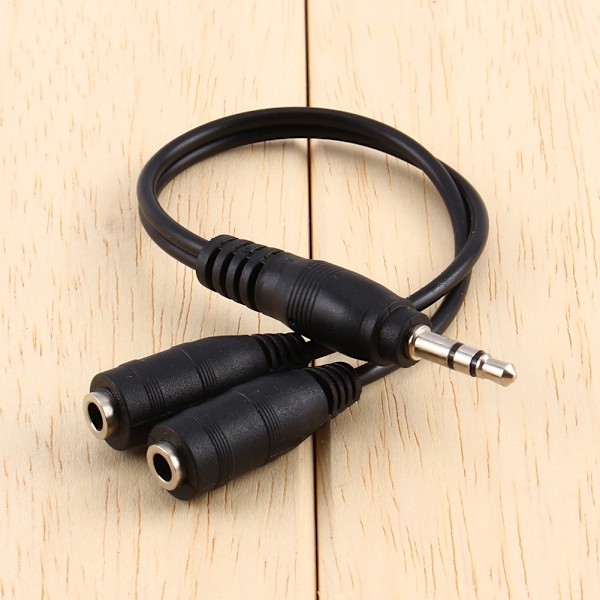 1 stk 3,5 mm lydaux-kabel hann til 2x hunn stereo forlengelseshodetelefon splitter