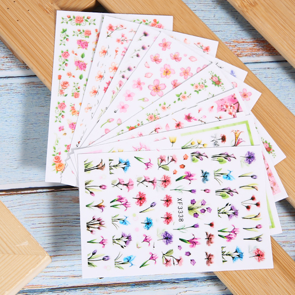 8 kpl Nail Art Tarra Itseliimautuva kynsien koristelu DIY manikyyritarratyökalu