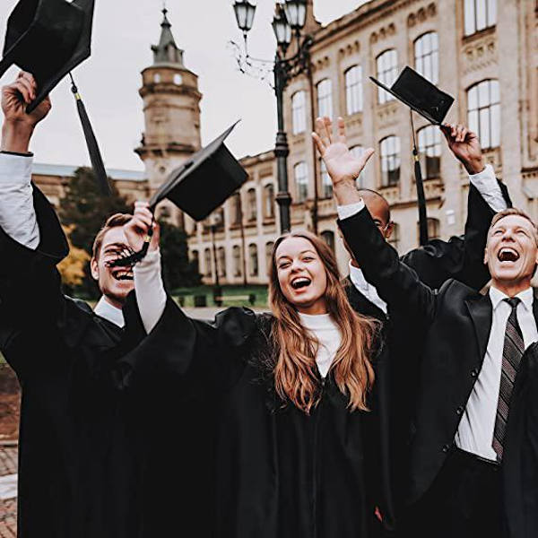 2 stk. Doktorhat - Unisex Studenterhat - Bachelorhat - Dimittendhat - Med kvastvedhæng - Til dimission - til bachelorstuderende