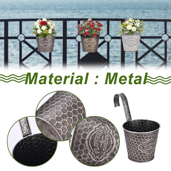 Vertikal ribbad metallväggplanterare - medan while