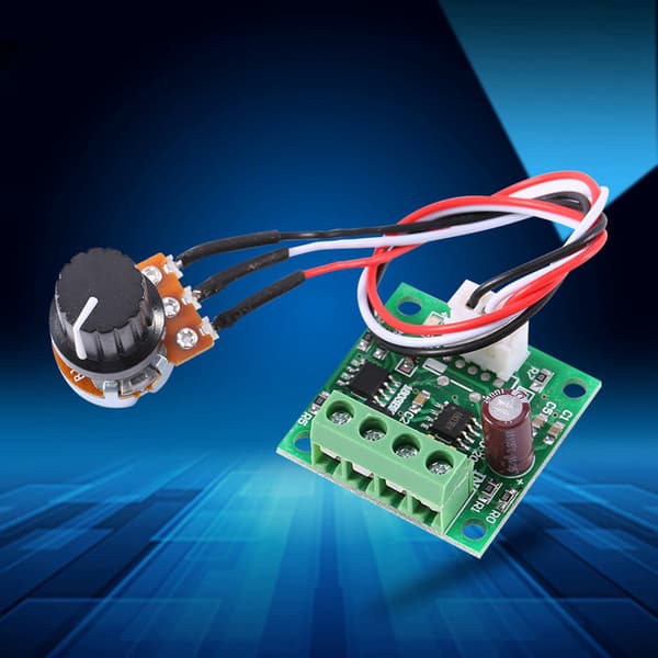 Matalajännite DC 1.8V - 15V 2A Mini PWM Moottorin Nopeudensäädin Ohjausmoduuli