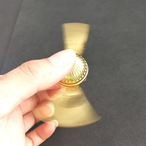 Fidget Spinner Legetøj til Børn og Voksne - Angst og Stressaflastning - Stille Metal Skrivebordsgave til Hjem, Skole og Kontor