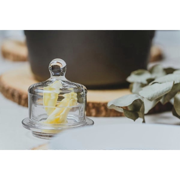 Smörask i glas, liten klockformad behållare med lock för servering av smör, pålägg, ost, pastej och tapenader, 9 x 9,5 cm, klart glas