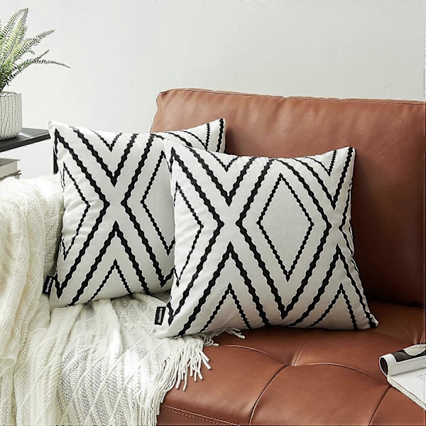 Sett med 2 hvite putetrekk 45 x 45 cm Boho Aztec Polyesterblanding Firkantede Dekorative Pynteputetrekk for Sofa Sjeselong Seng Dekor