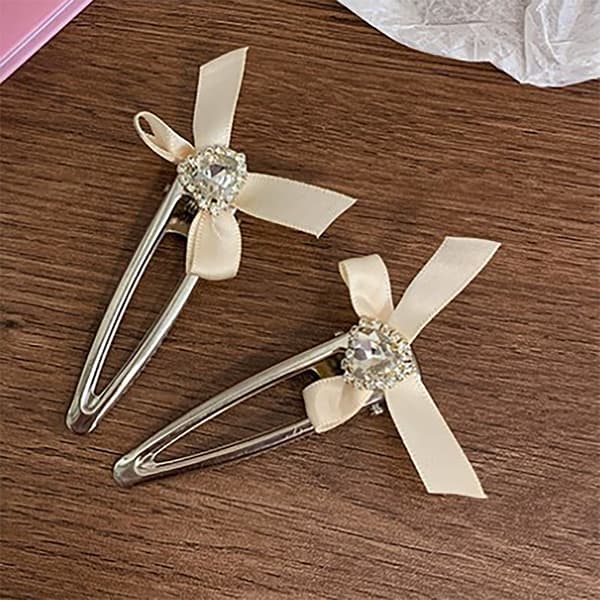 Sløyfe Hårspenner Rhinestone Dekor Side Lugger Hodeplagg Hårpynt Hårklemmer for Jenter Melkehvit