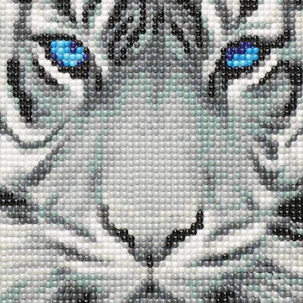 Tiger 5D diamond painting kodin sisustukseen - täystimanttikirjonta ristipisto, 30 x 40 cm