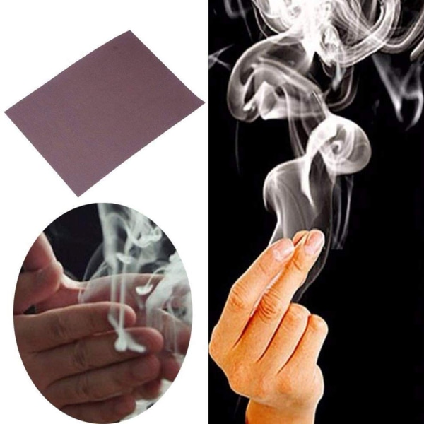 Morsomt magisk kort Magisk triks for å lage røyk med fingre. Ytelsesrekvisitter