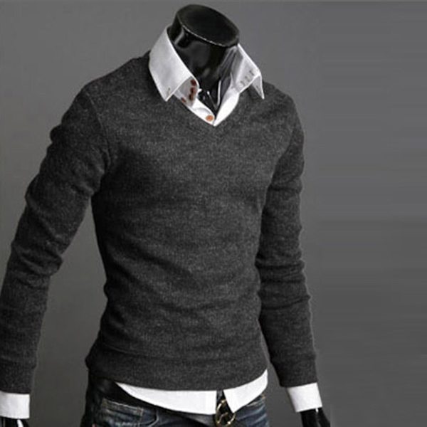 Snygg stickad pullover med V-ringning för män M mörkgrå