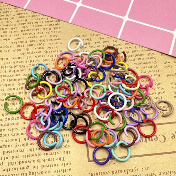 Candy Väriset Avattavat Hyppyrenkaat 100kpl 1,2x10mm Halkaisurenkaat DIY Koruille, Choker-Kaulakoruille ja Rannekkeille