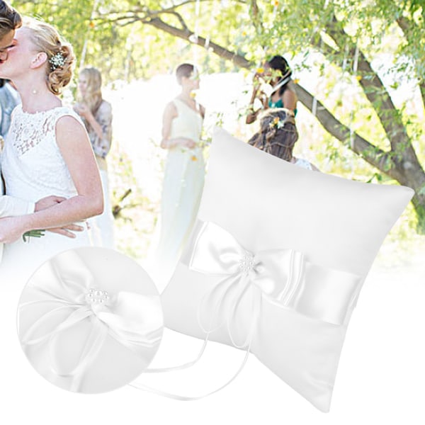 Hvid satin sløjfe ring bærer pudeholder bryllup ring pude med simulering perle 15*15 cm