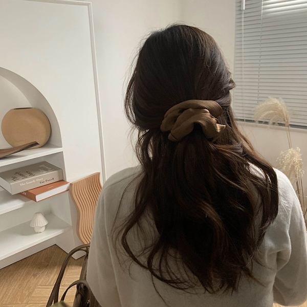 Hius Scrunchies Exquisite Shiny Soft Mukavat Hiukset Nauhat Scrunchies Poninhäntäpidike Hiukset Siteet Köysi Tytöille Suuri Ruskea