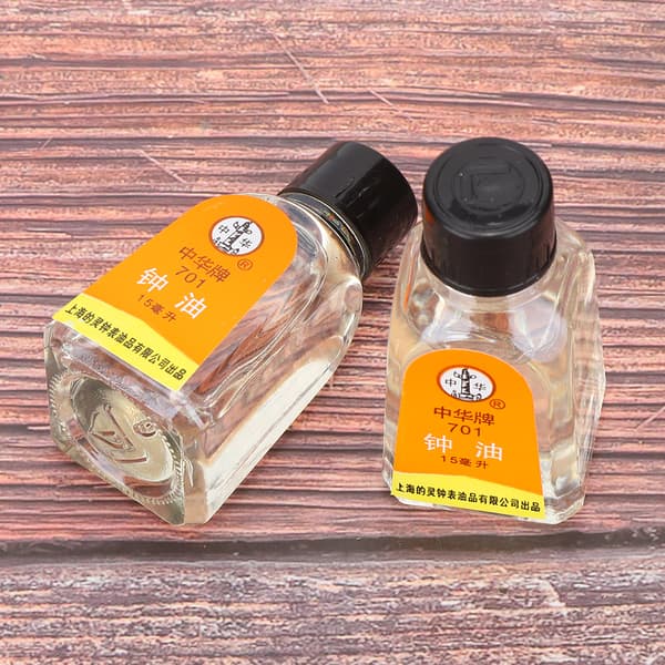 2 stk. 15 ml ur-olie 701 smøremiddel til vedligeholdelse af armbåndsure og ure