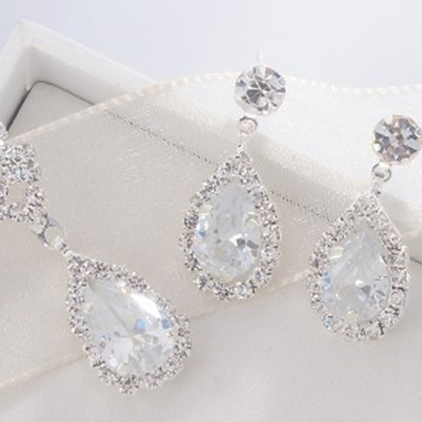 Halsband och örhängen set för kvinnor vackra strass smyckesset halsband set för fester årsdagar