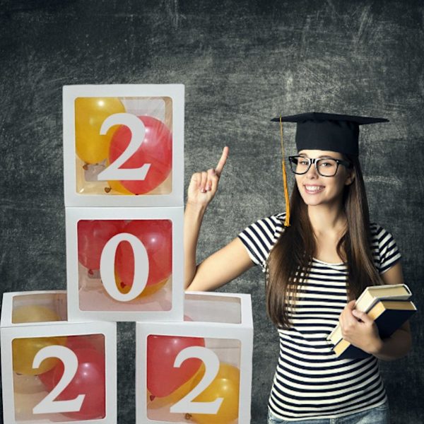 2022 valmistujaisjuhlien koristeet 4 kpl läpinäkyvä valmistujaispallon laatikko 2022 GRAD-kirjaimilla valmistujaisjuhlien tarvikkeet valokuvausrekvisiitta