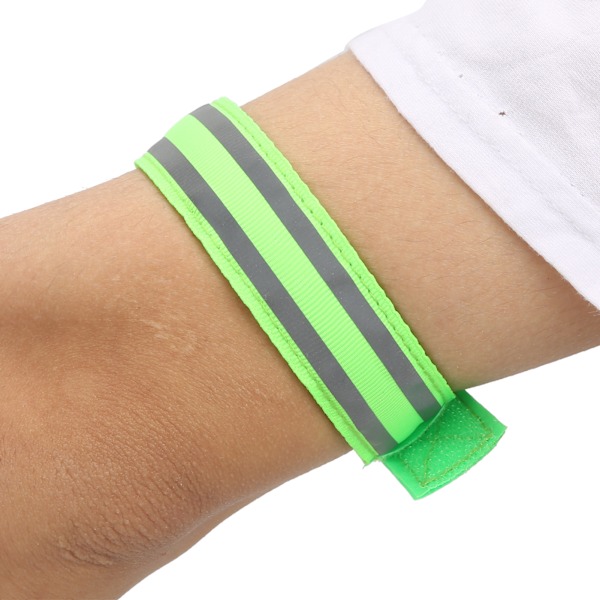 Reflekterande LED-ljusarmband Dubbla lysande remsor Ljus upp armband Armband för nattlöpning Batteridriven Grön