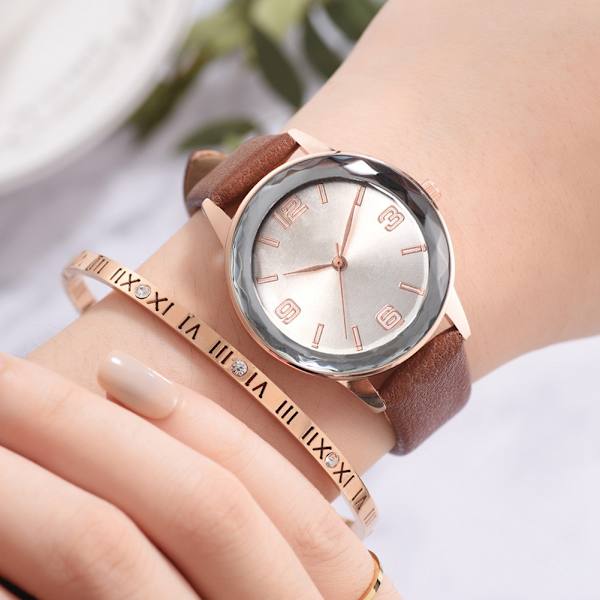 Simple Business Kvinder Arabiske tal Urskive PU-rem Ur Legering Quartz Armbåndsur (Brun)