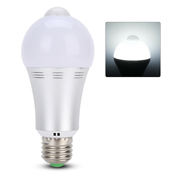 E27 7W Human Body Induction Bulb Light LED Motion Sensor Light för Hem Trapp Användning AC85-265V Vit