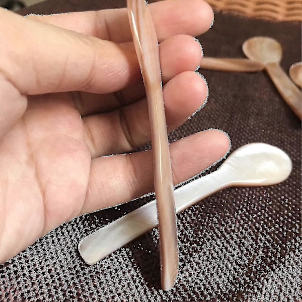 Helmiäisestä valmistettu 6 kappaleen setti, 11,5 cm x 3 cm, pyöreällä kahvalla varustetut MOP-kaviaarilusikat Zekaille