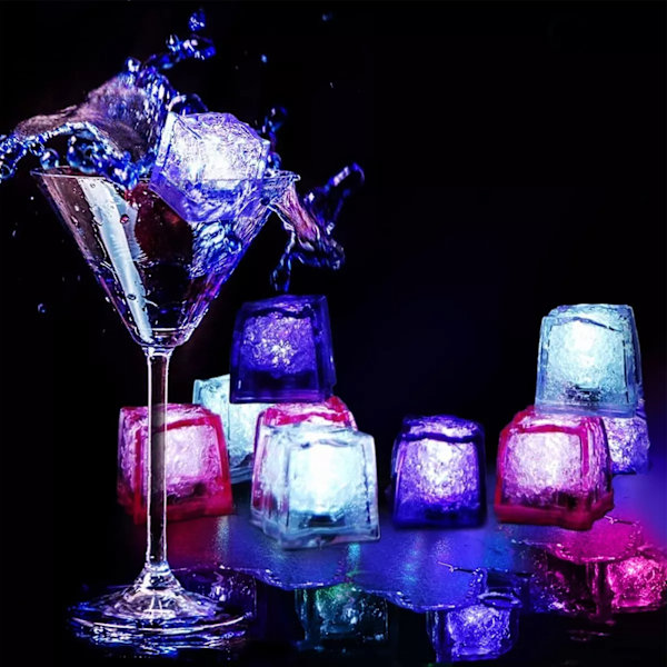 12 ST LED-iskuber Flytande induktion Elektroniska komponenter Färgglatt glitter Glödande blinkande iskuber