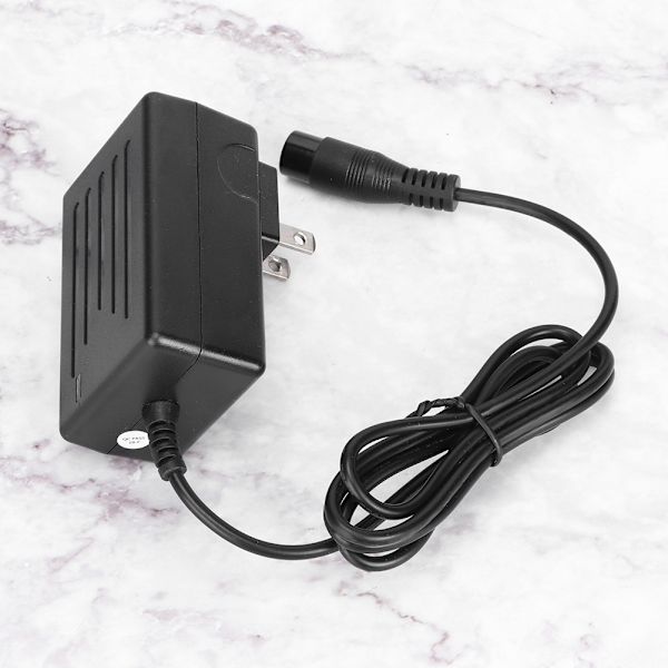 24V 0.6A 3-pin lader passer til Razor E100 E125 E500S PR200 sparkesykkel US-plugg 110-130V