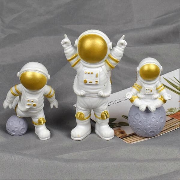 Resin Astronaut Decor for Car Interior 3pcs Mini Astronaut Figurines