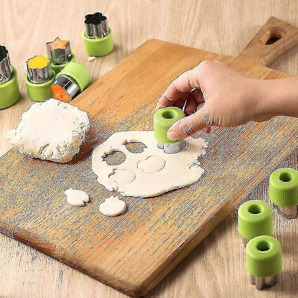 12 stk. grønnsaks- og fruktkuttere i rustfritt stål, form DIY tegneserie dyr mini kakeform Zekai