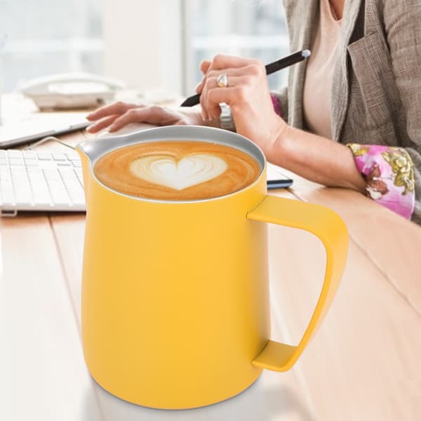 600 ml mælkeskummerkande i rustfrit stål til latte art til hjemmebrug og kaffebar – gul