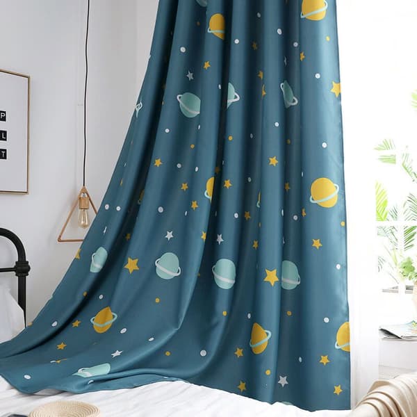 Midnatsblå mørklægningsgardiner i polyester – Sæt med 2 paneler (140 x 260 cm) med animeret planetmønster til soveværelset Black