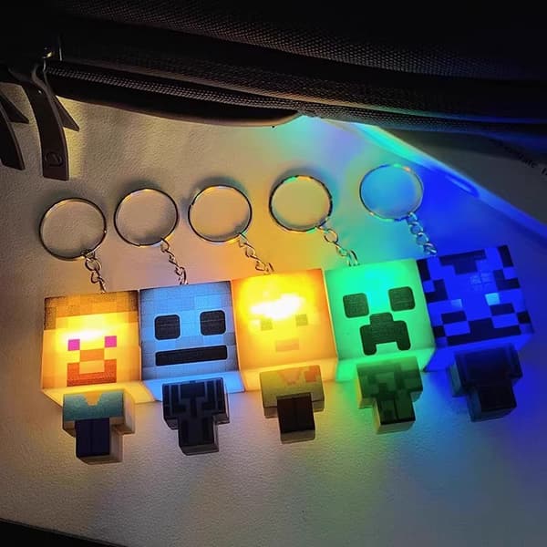 Minecraft - 1st Easy Keychain - Cube Building Block Lamp - Novelty Pendant Toy Creative Toy Steve Steve
