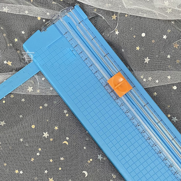 Papperskärare Liten Mini Fällbar Genomskinlig Skala Gratfri Kolstål Skärning Scrapbook Papper Trimmer Blå