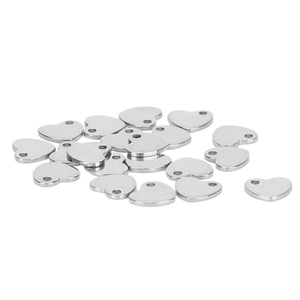 20 kpl Tee-se-itse sydämen muotoinen riipus ruostumattomasta teräksestä ja reikäkorujen valmistustarvike (teräksen väri 6,5 x 7 mm)