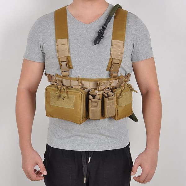 Multifunksjonell taktisk vest for militær ride trening