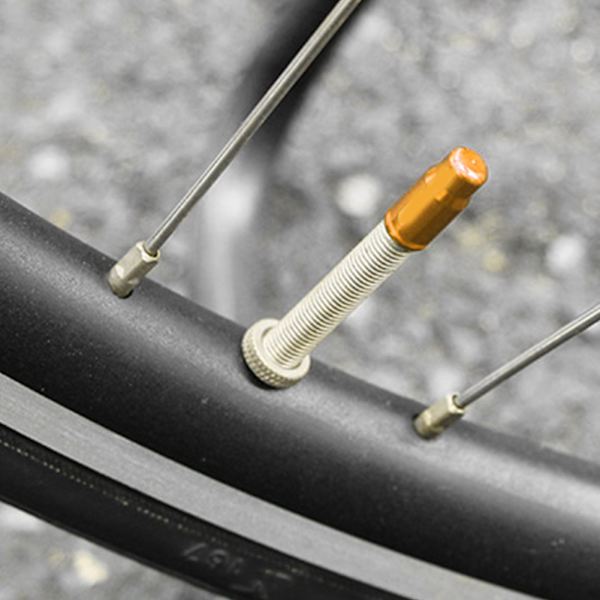 50 stk. anodiseret cykelventilhætter i aluminiumlegering til Presta-ventil (guld)