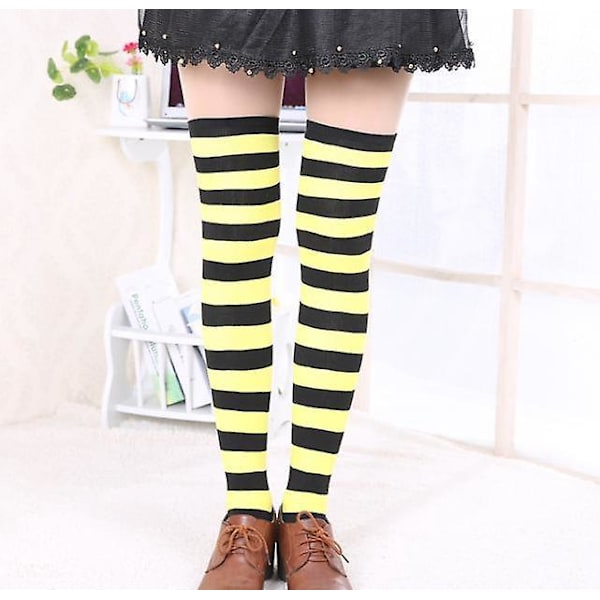 3 Paires de Chaussettes de Noël pour Femmes, Haut Haut, Style Simple, Rouge Blanc, Rouge Noir et Jaune Noir