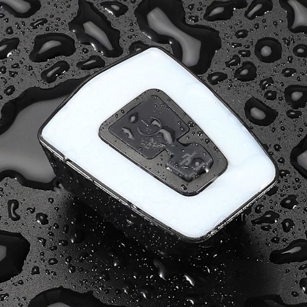 Polkupyörän takavalo USB-latauksella, takavalo, vilkkuvalo, 3 tilaa pyöräilyyn ja potkulautaan