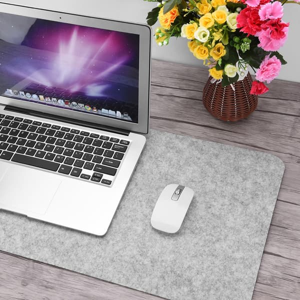 68x33cm Polyester Bord Musematte Kontorpult Laptopmatte Antistatisk Datamaskin PC-puter Lys Grå
