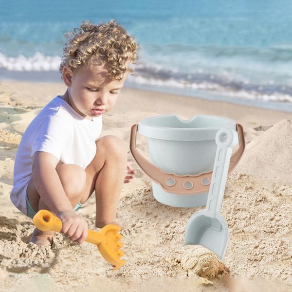Barn Strandleksak Strand Utomhus Sandleksak Set Snöleksak Inklusive Tunna Vattenkanna Rake Spade Födelsedagspresent