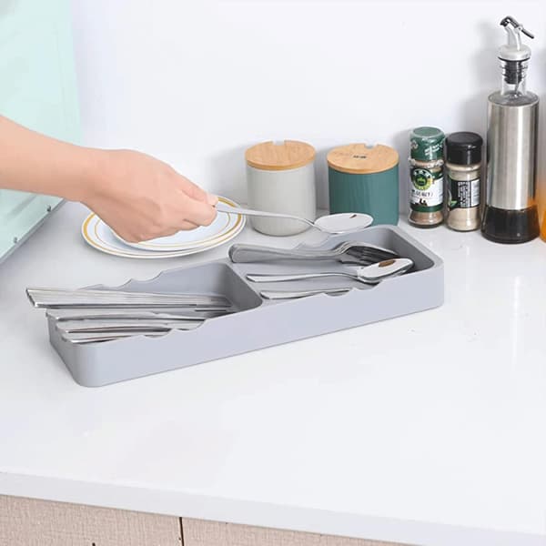 Compact Plastic Cutlery Tray, 17-30 cm, Extendable Cutlery Drawer Organizer, Cutlery Holder for Kitchen Storage