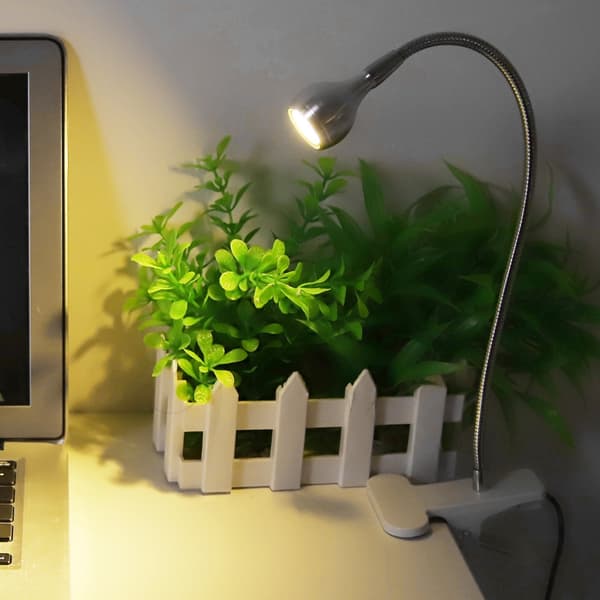 USB LED Bordlampe Mini Skrivebords Natlampe med Klips til Hjemmestudie Læsning Sølv Varm
