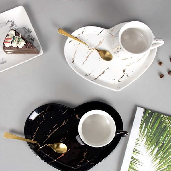 Kaffe Te Kopp och Fat Set Benporslin Keramisk Modern Tekoppar Utsökt Frukost Ananas Tekopp Kan Användas Som Juice Vatten Cocktail Blandade Drinkar