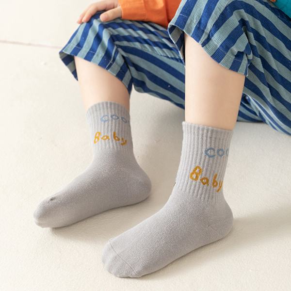 Barn Mid Tube Strumpor Mjuka Andningsbara Sömlösa Pojk Mid Calf Strumpor för Höst Vinter XL (9-12 År Gamla 7,9-9,1in)