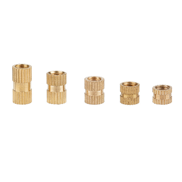 150 stk M5 messing sylindriske riflete muttere gjengede innlegg muttere innebygde muttere assortert sett