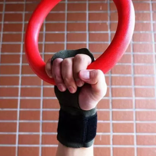 Vægtløftende håndgreb 3 huller lædergymnastikgreb Hånd håndfladebeskytter med håndledsstrop til Pull Up Fitness Sort M