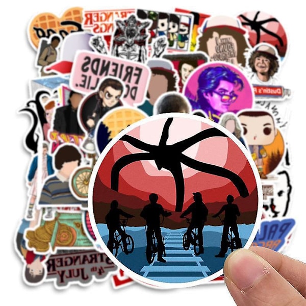 Upeat Tarrat! 50 Kpl Pieniä Stranger Things -Tarroja - HD ja Ei Sopimattomat Tarrat - Kannettavan Tietokoneen Mukautamiseen, Scrapbookingiin. STRANGER