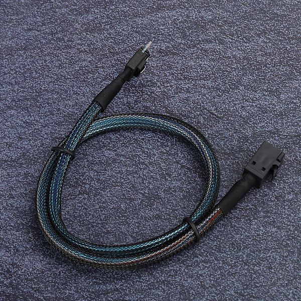 Slim SAS MINI SAS38P:n liitäntäkaapeli MINI SAS HD SFF-8643 -palvelintietokoneen lähetyslinjaan